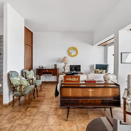 Rocha Mar Apartment *